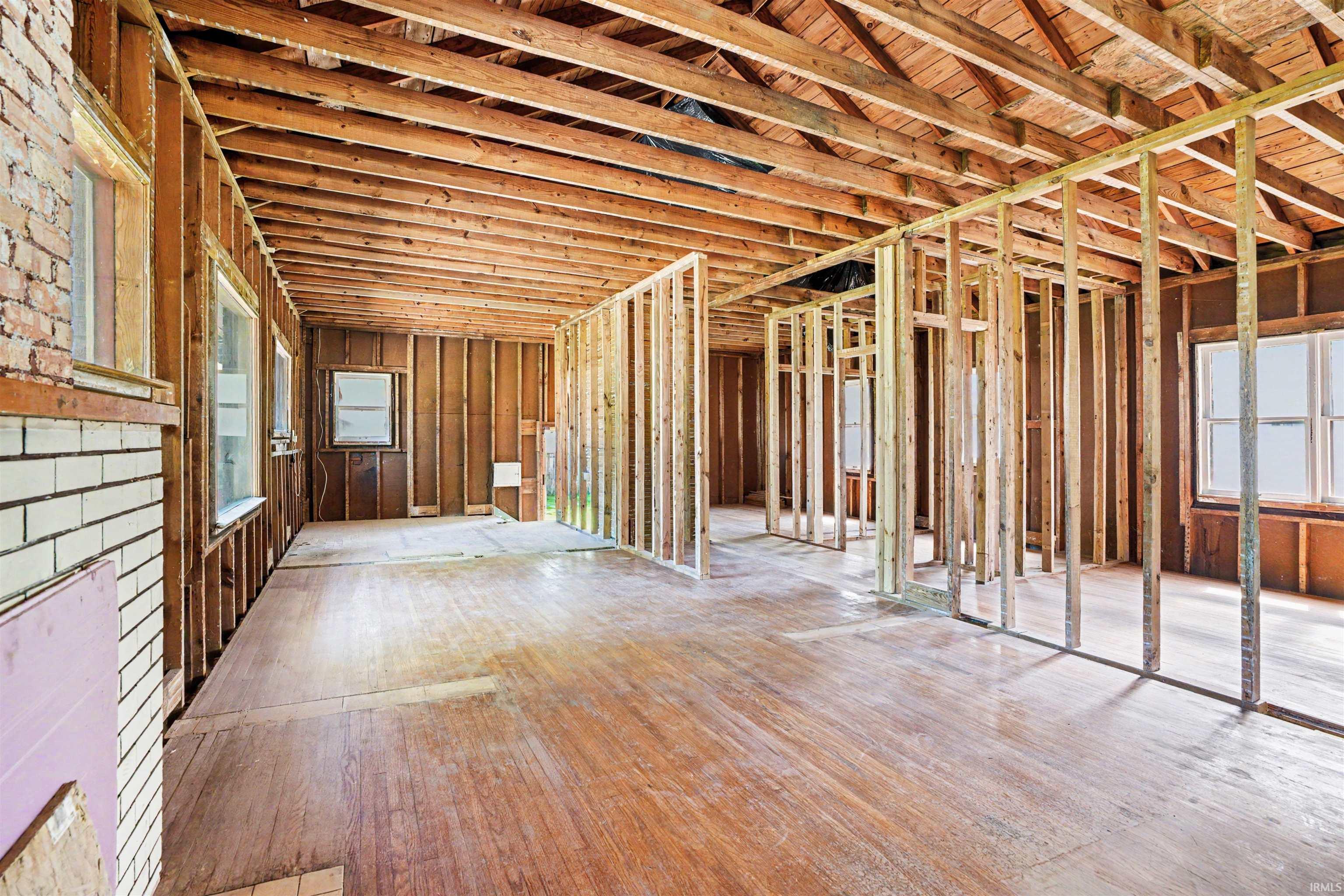 1815 E Beardsley Avenue Elkhart IN 46514
