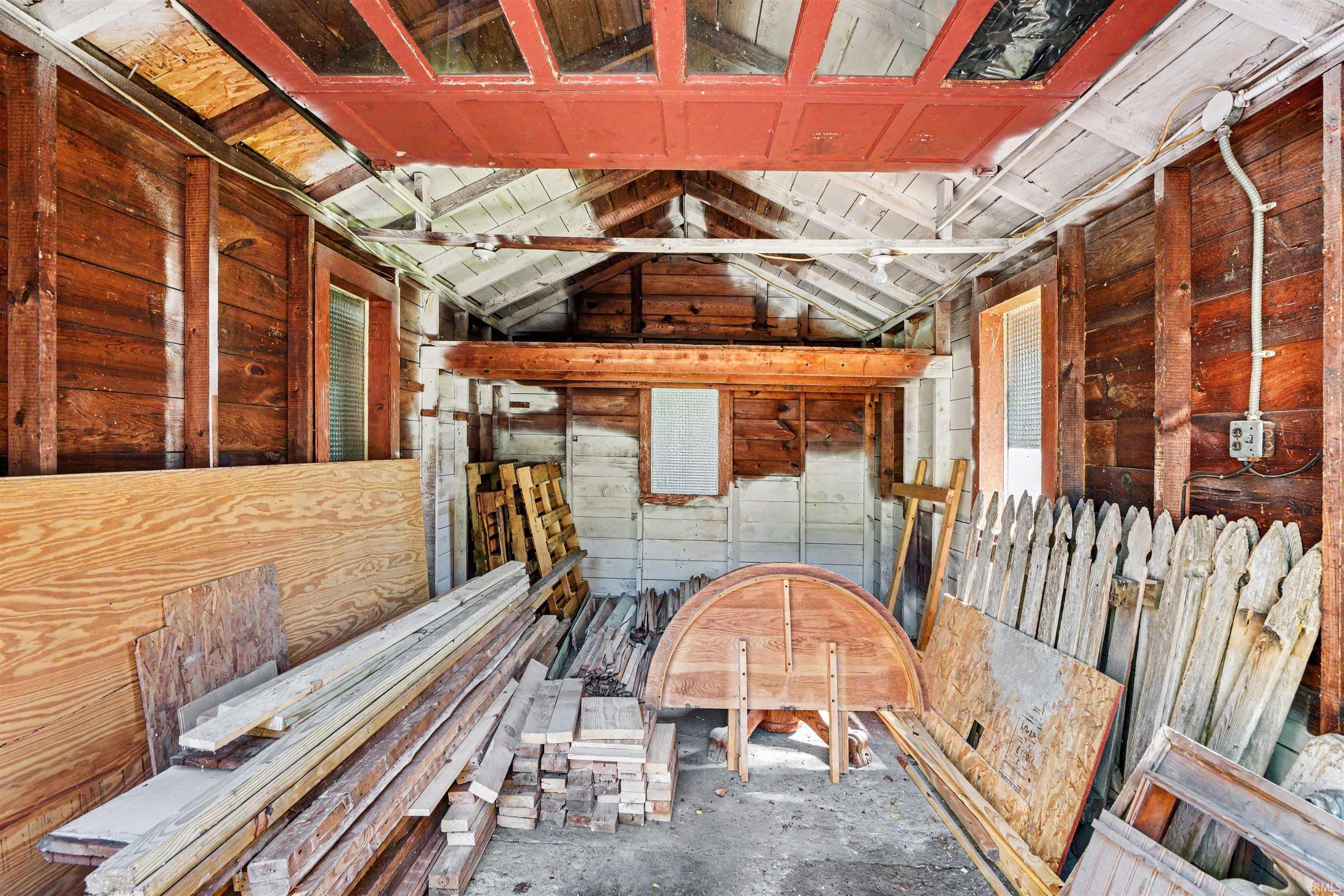 1815 E Beardsley Avenue Elkhart IN 46514