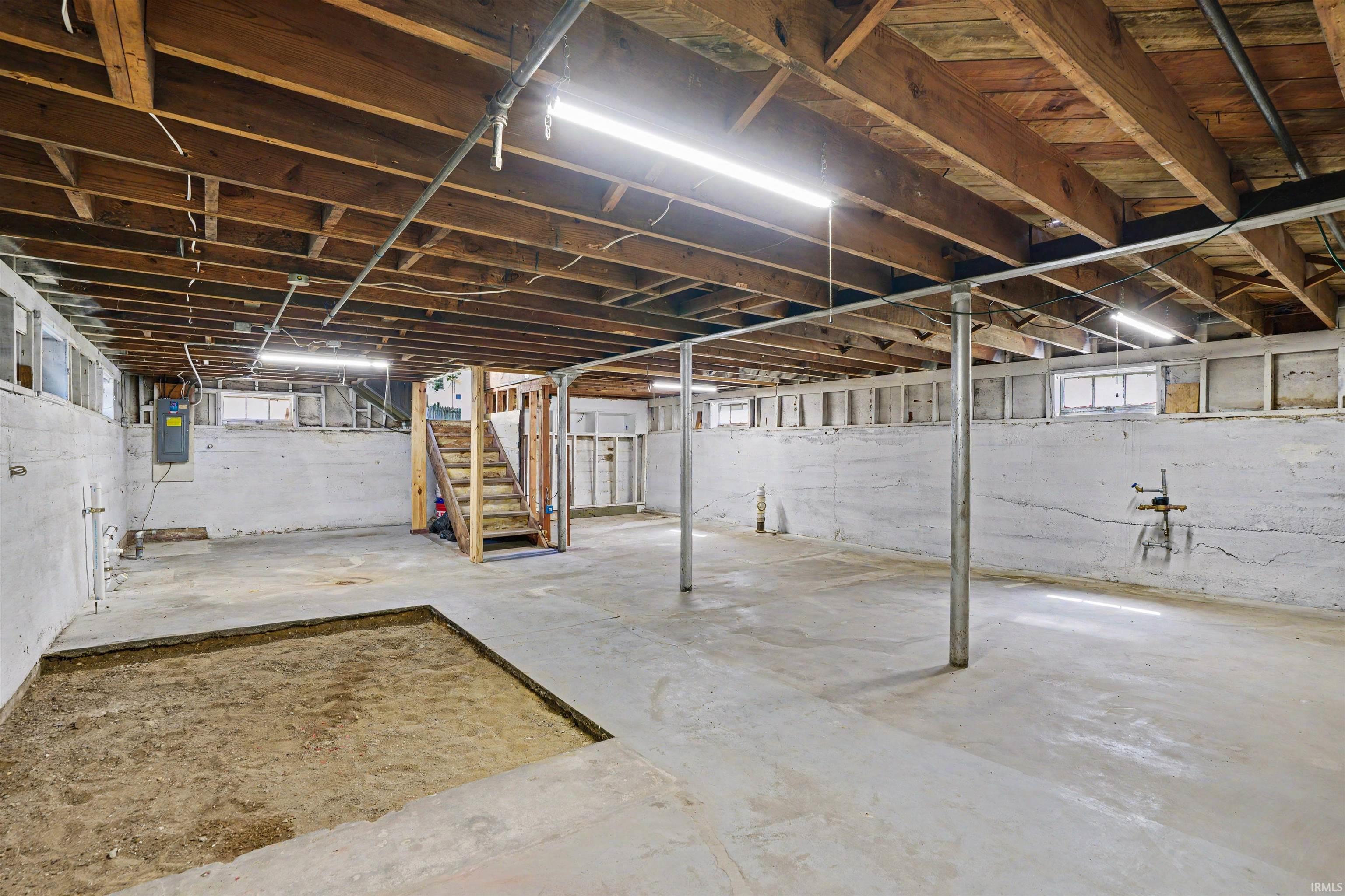 1815 E Beardsley Avenue Elkhart IN 46514