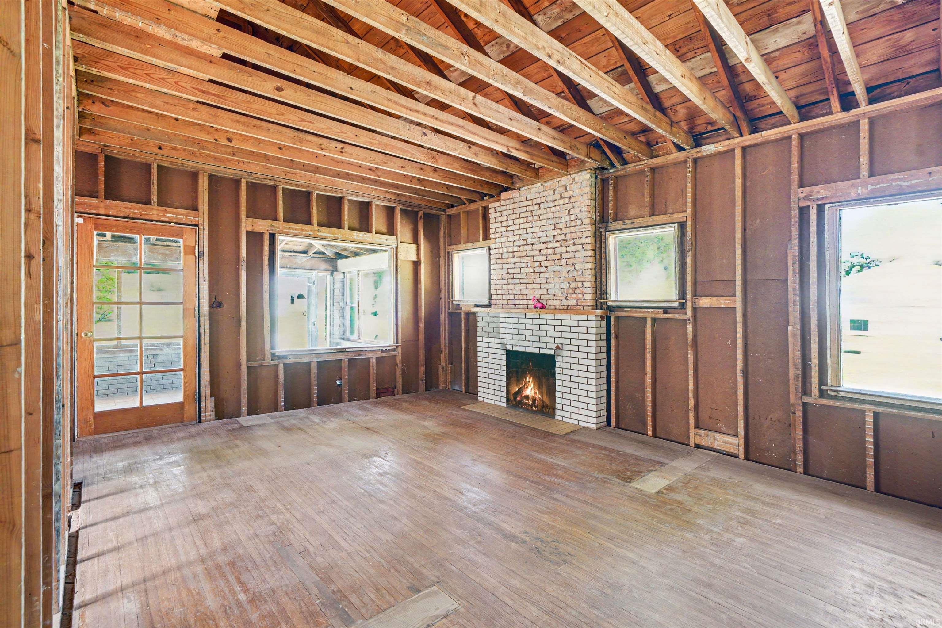 1815 E Beardsley Avenue Elkhart IN 46514