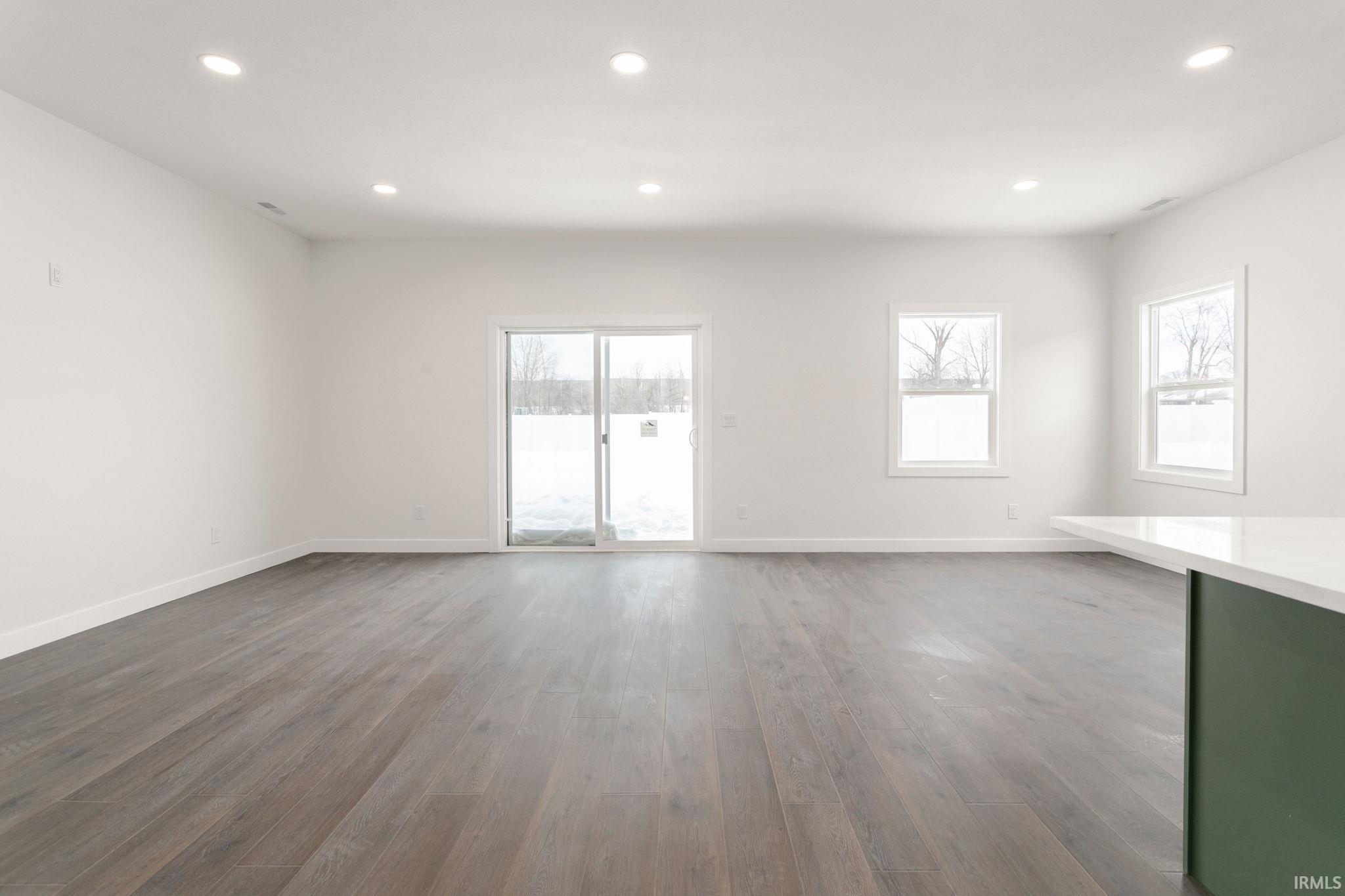 1707 Thornhill Drive South Bend IN 46614