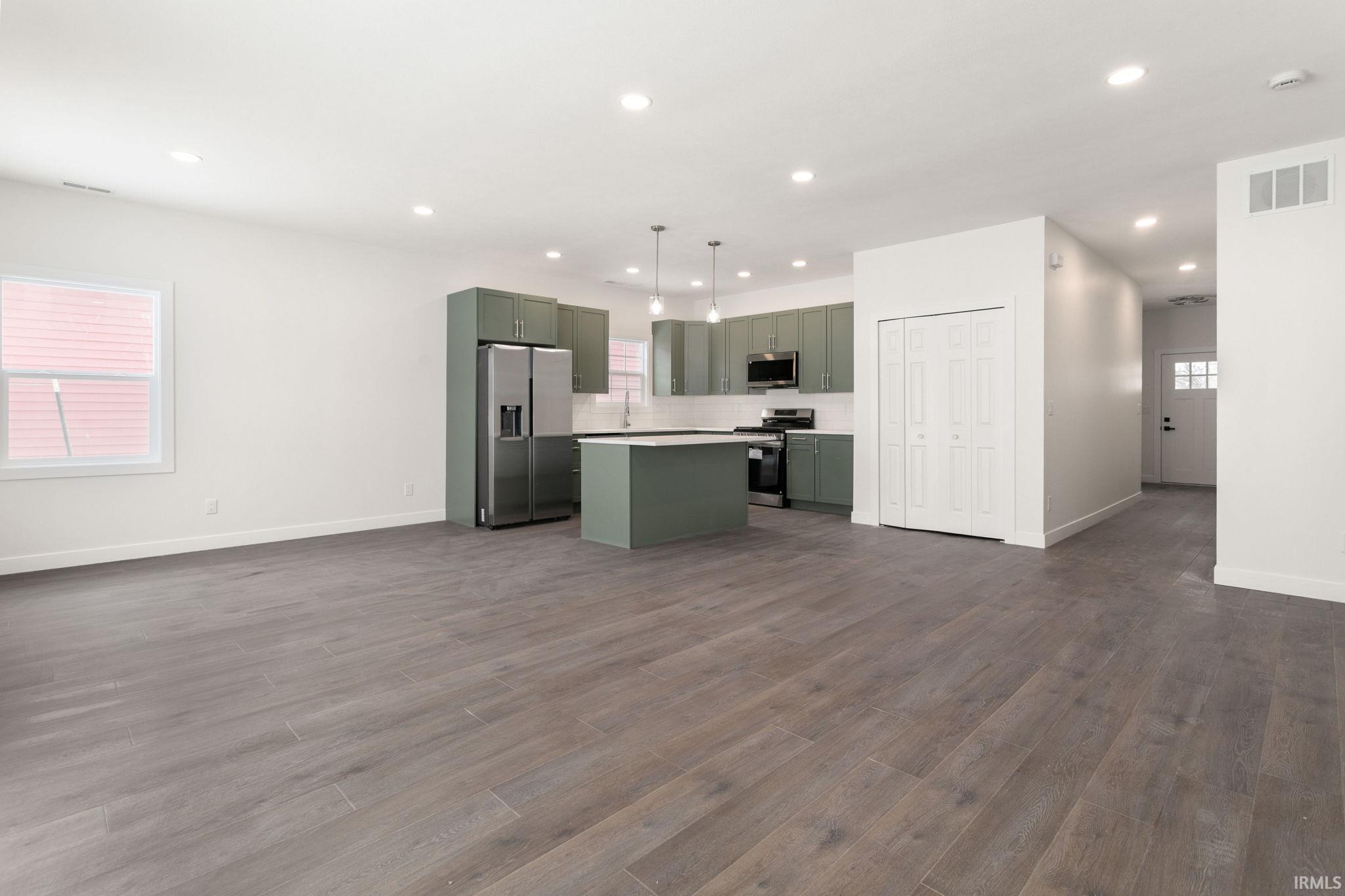 1707 Thornhill Drive South Bend IN 46614