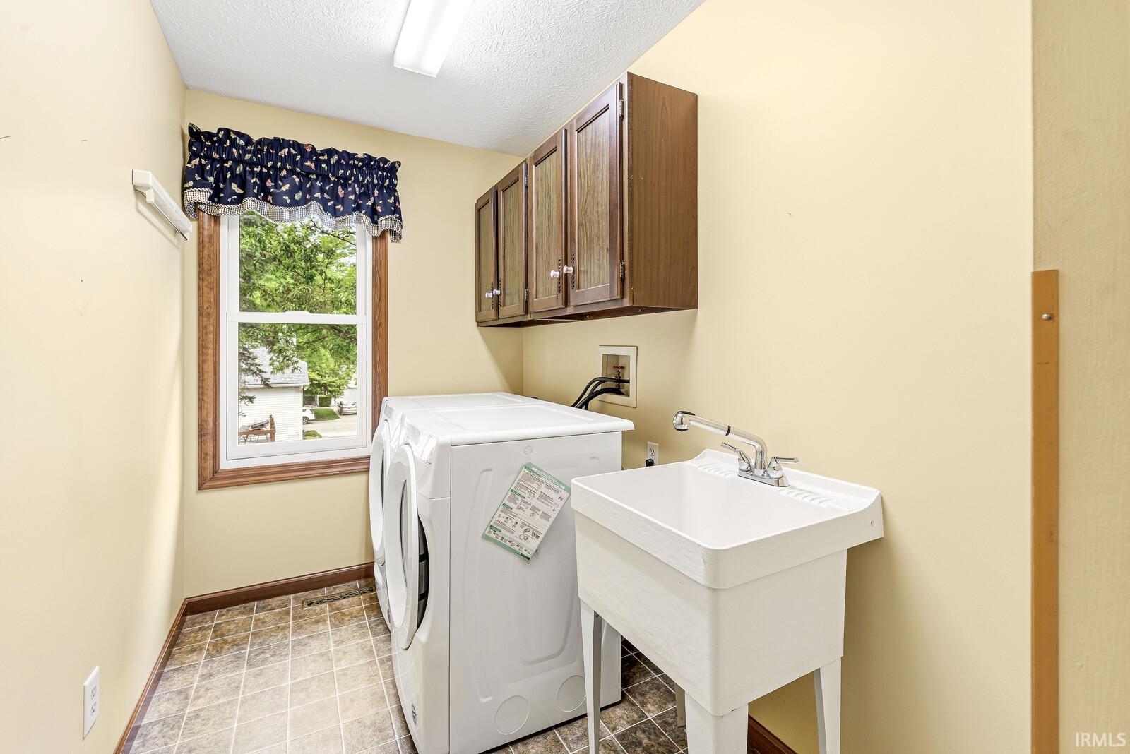 2615 Belknap Lane Mishawaka IN 46544