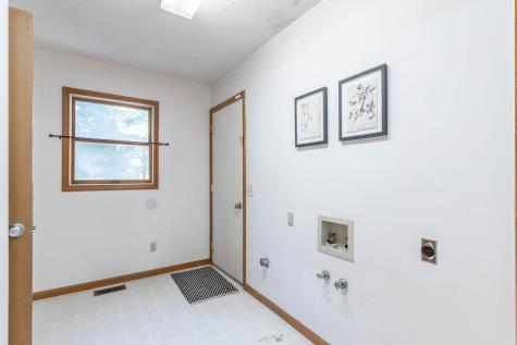 1335 N 160 W Angola IN 46703
