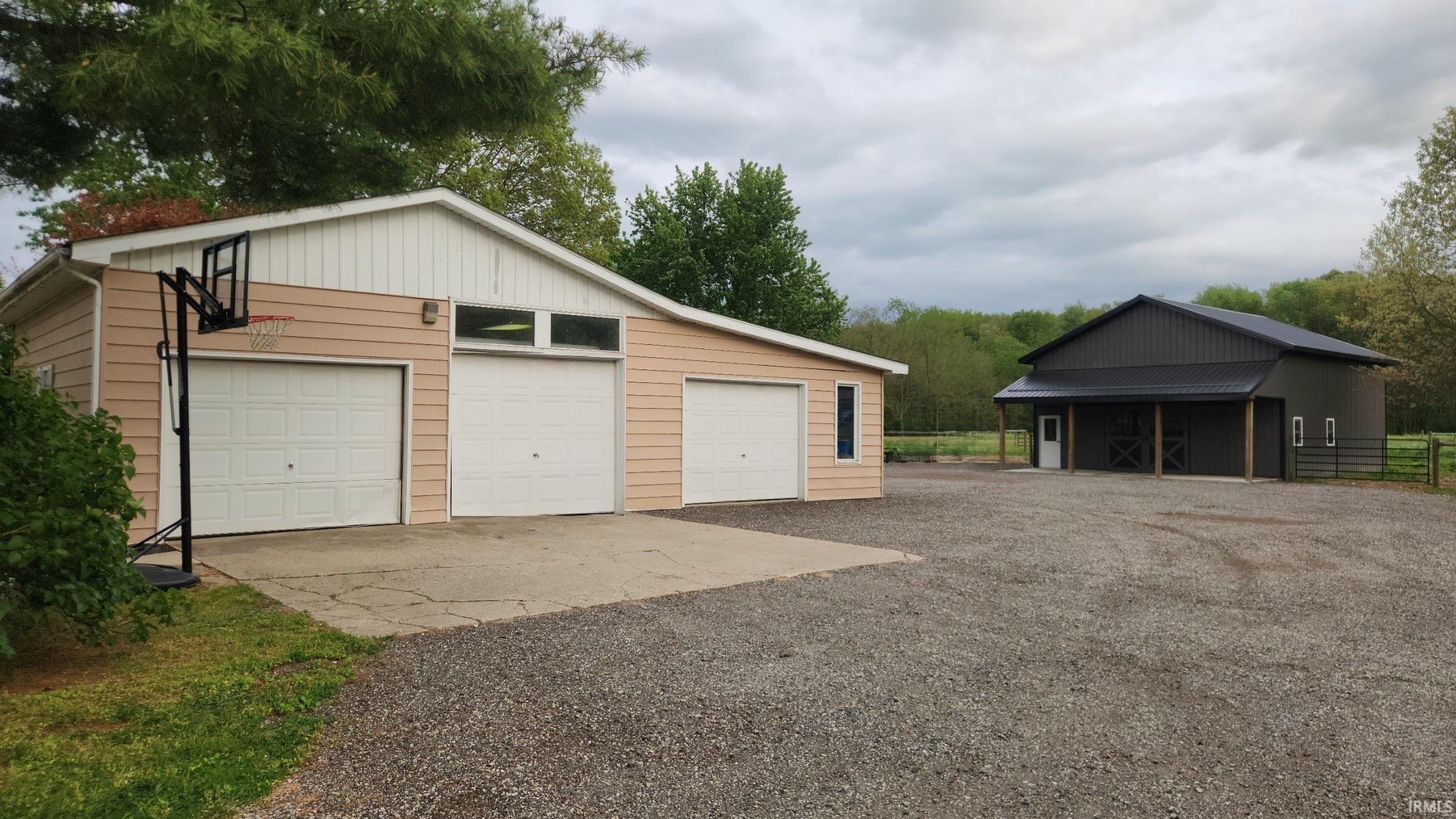 13184 State Road 120 Middlebury IN 46540