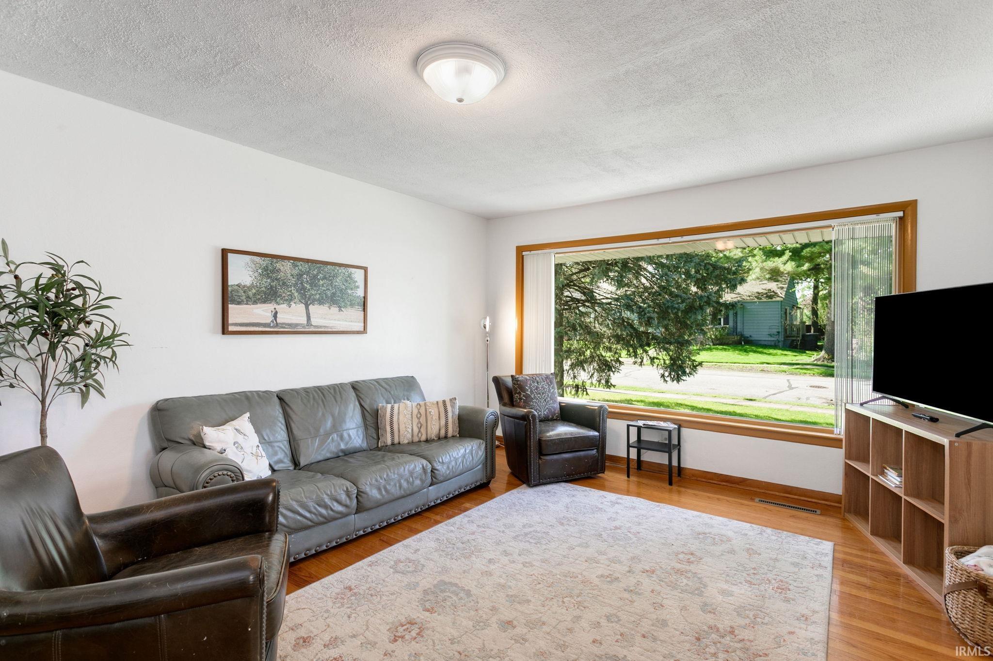 415 Ostemo Place South Bend IN 46617