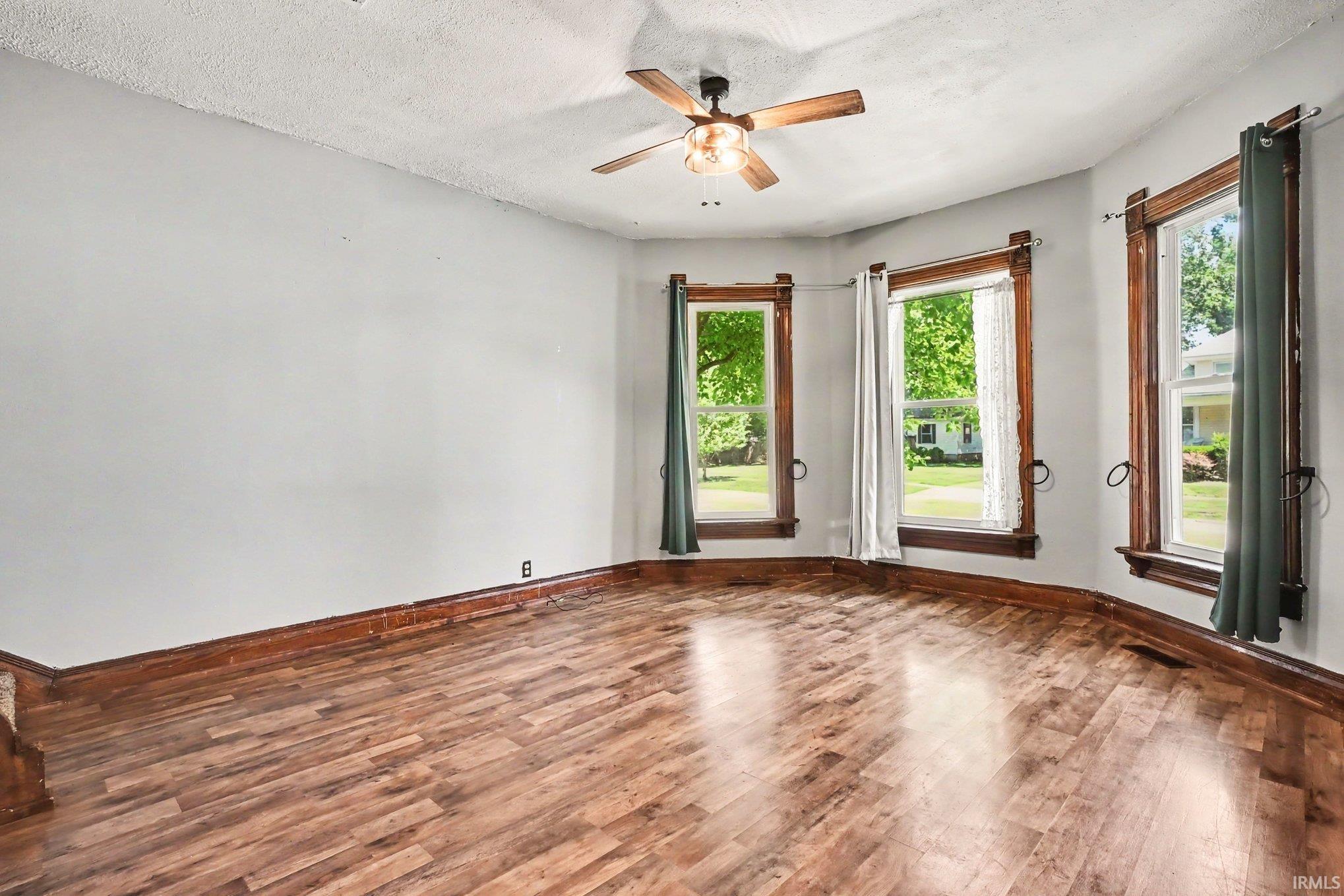 513 W 5th Street Rochester IN 46975