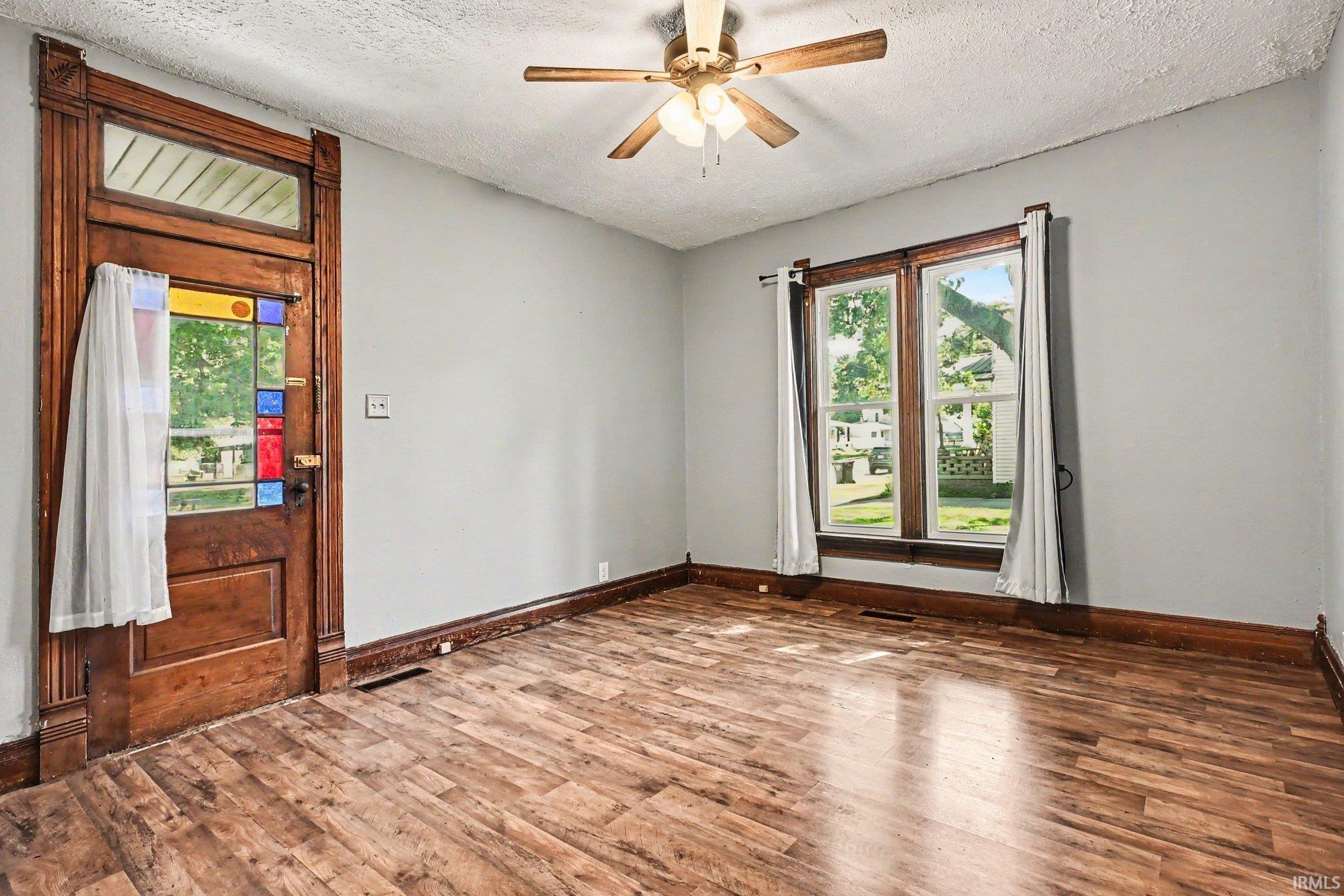 513 W 5th Street Rochester IN 46975