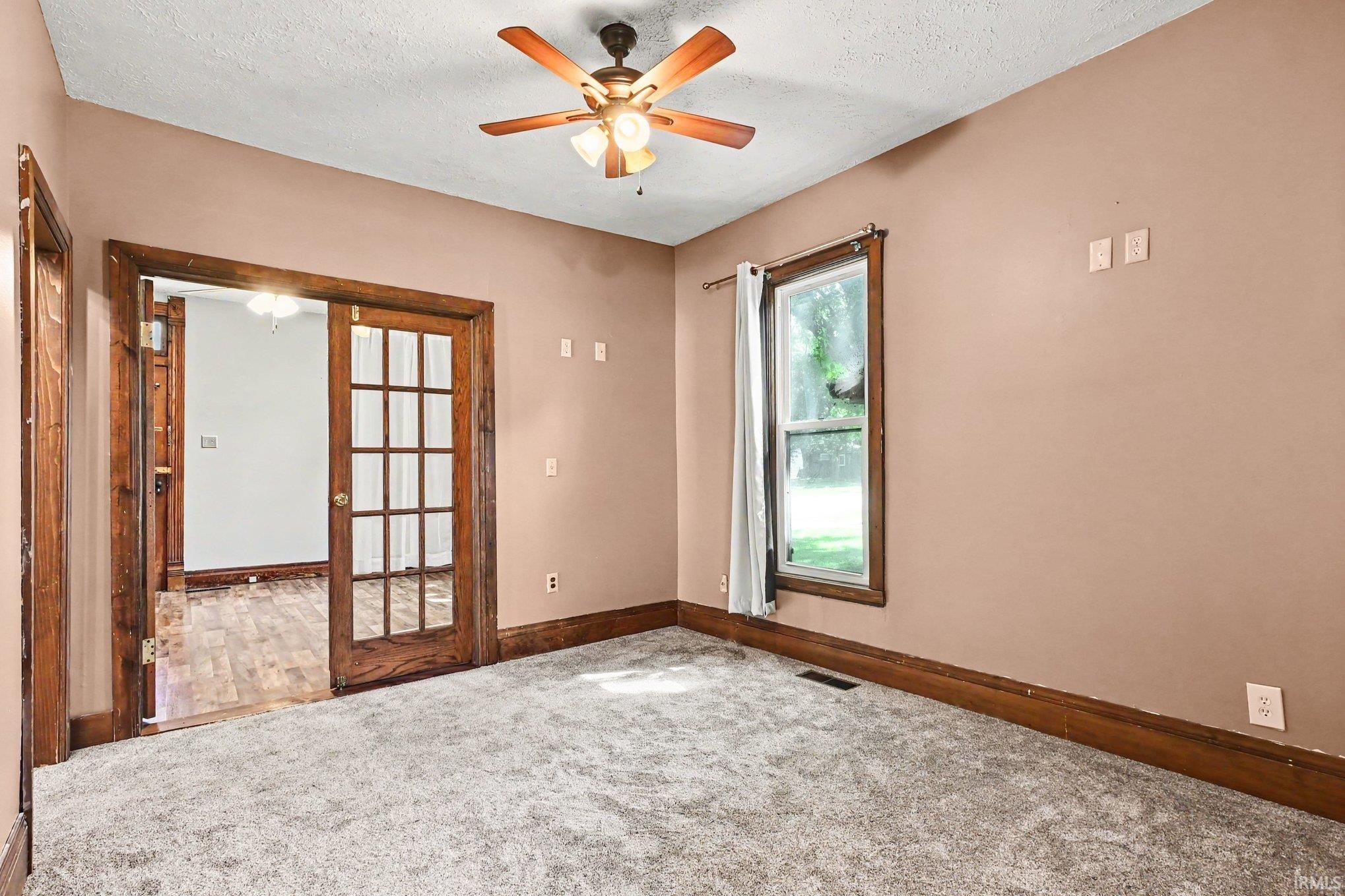 513 W 5th Street Rochester IN 46975
