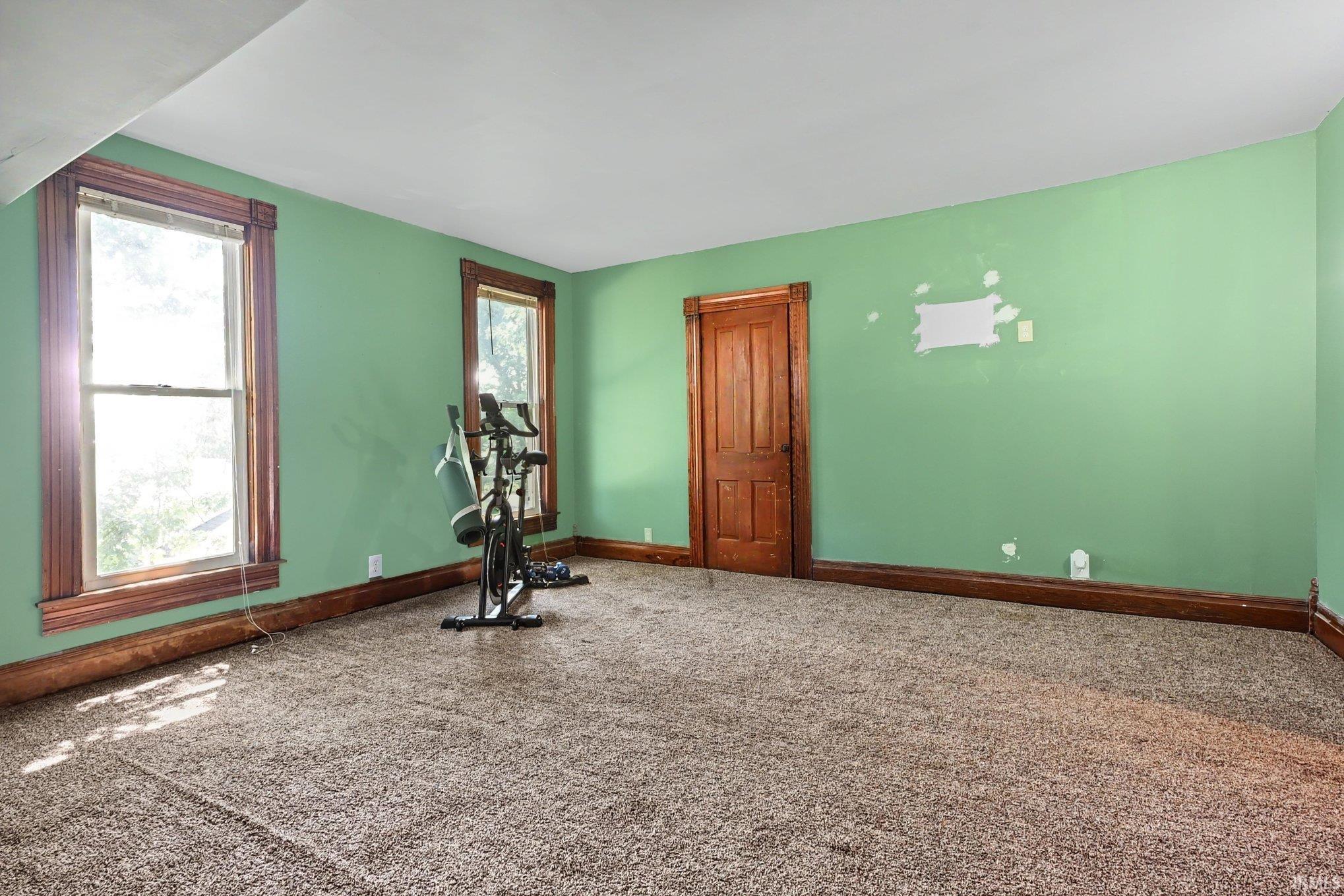513 W 5th Street Rochester IN 46975