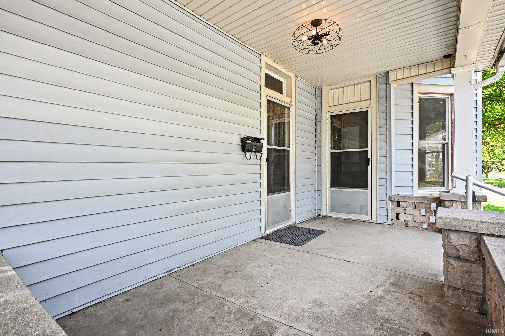 513 W 5th Street Rochester IN 46975