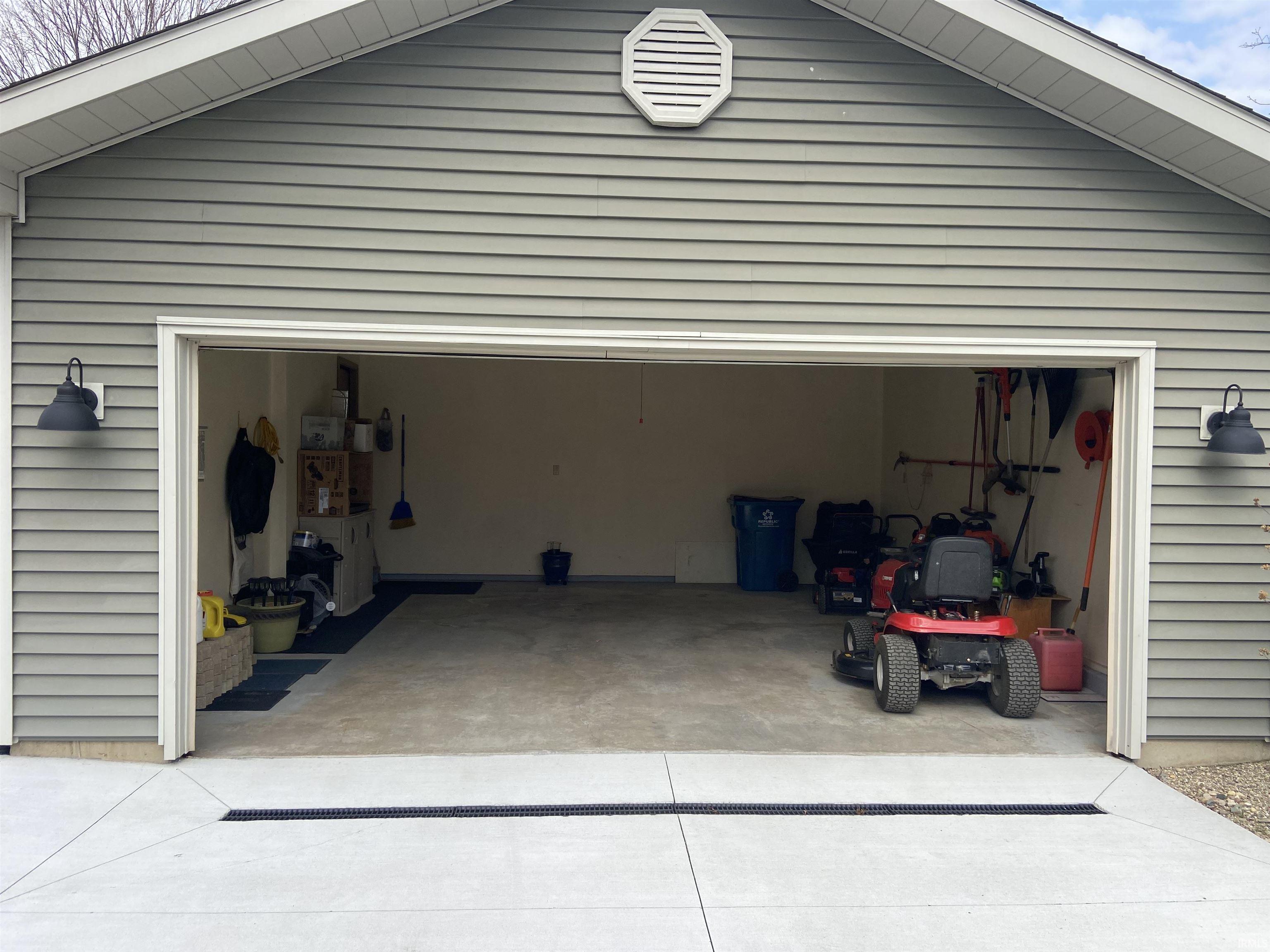 10281 Carriage Court Plymouth IN 46563