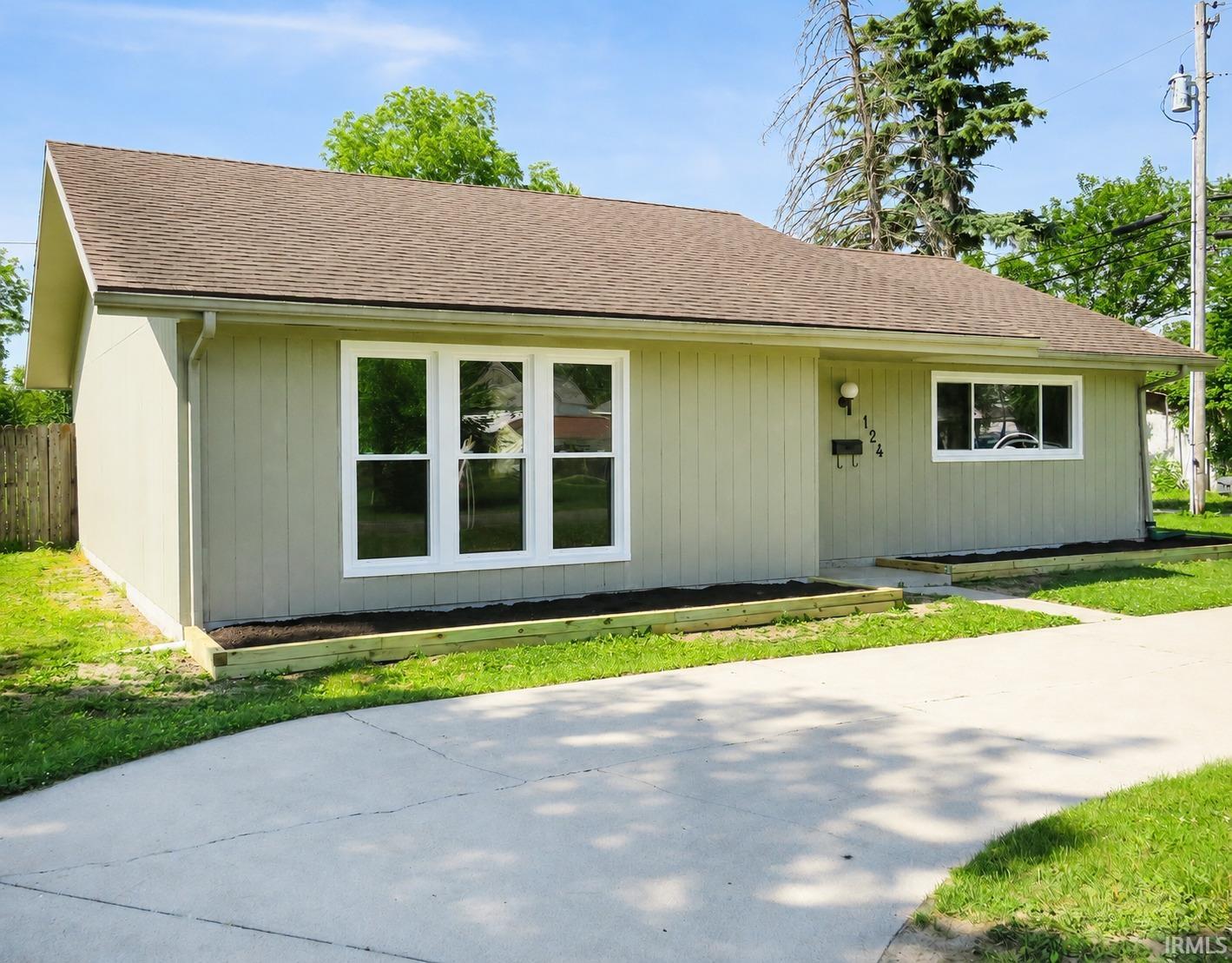 124 E Brice Street Montpelier IN 47359