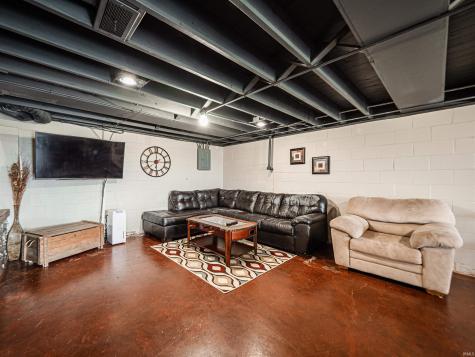 9830 Winery Road Wadesville IN 47638
