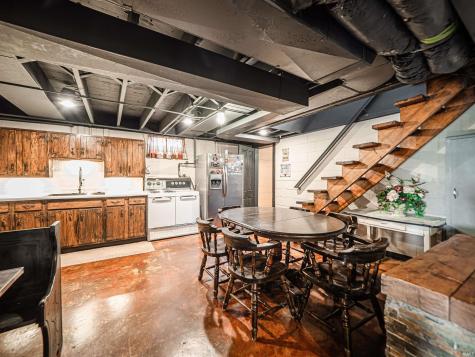 9830 Winery Road Wadesville IN 47638