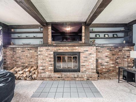 9830 Winery Road Wadesville IN 47638