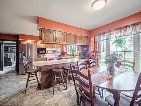 9830 Winery Road Wadesville IN 47638