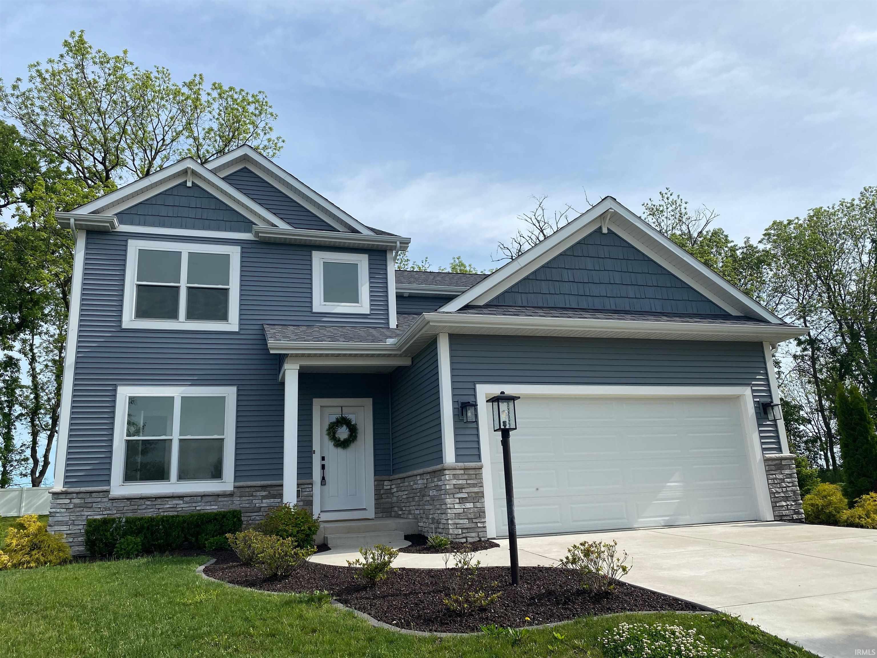 52520 East Trail South Bend IN 46628