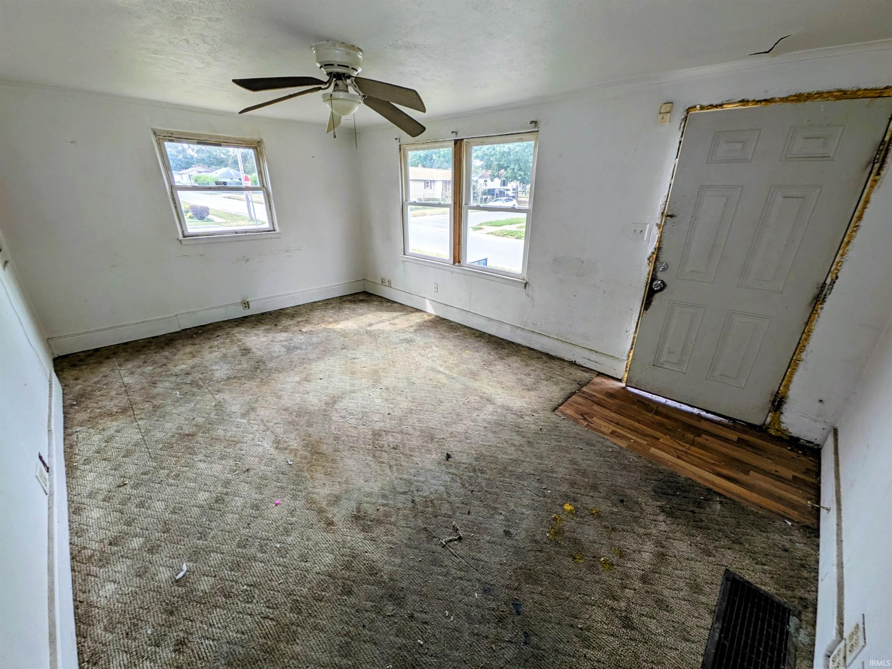 1758 Huey Street South Bend IN 46628