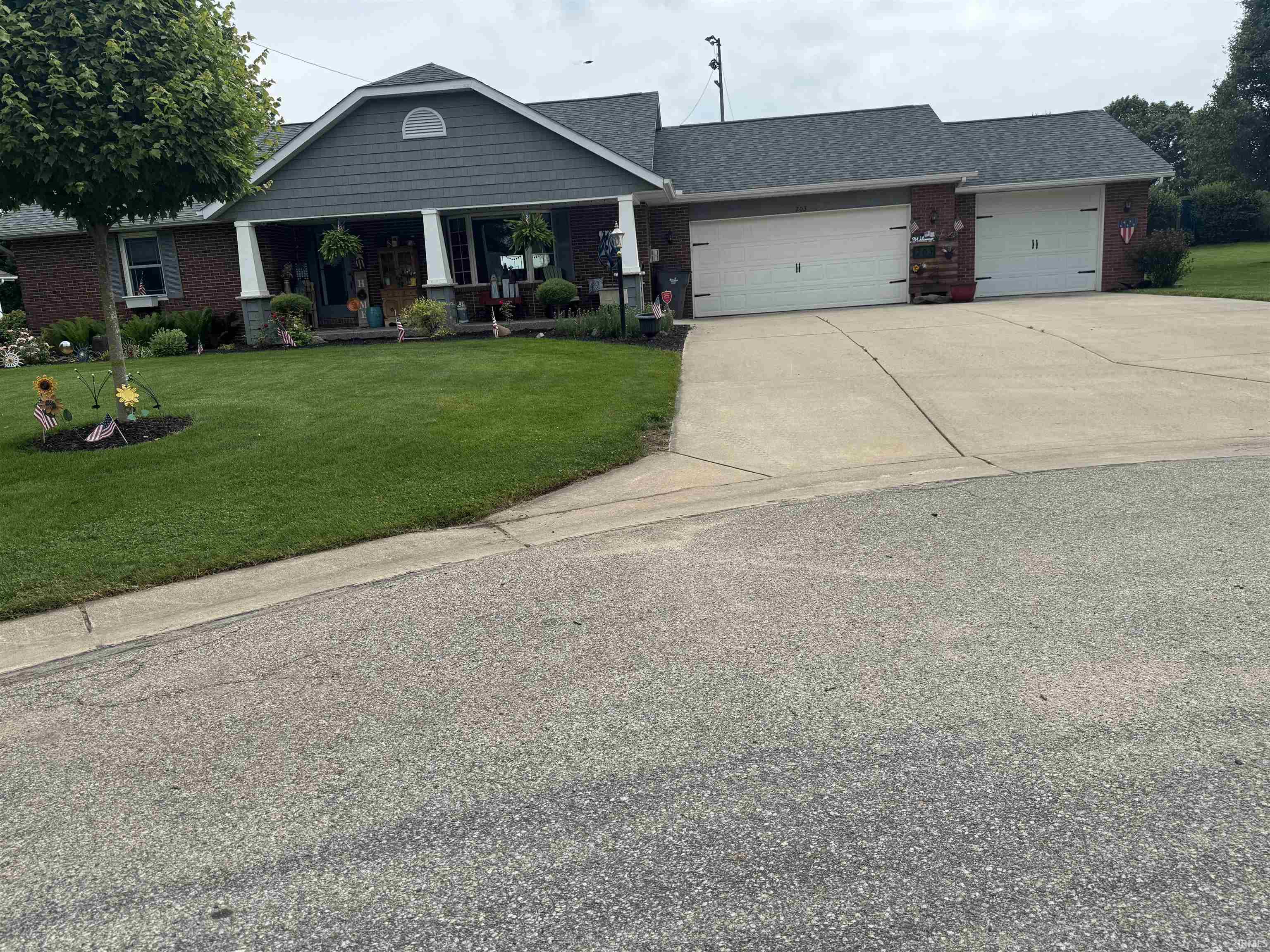203 Eugene Drive Middlebury IN 46540