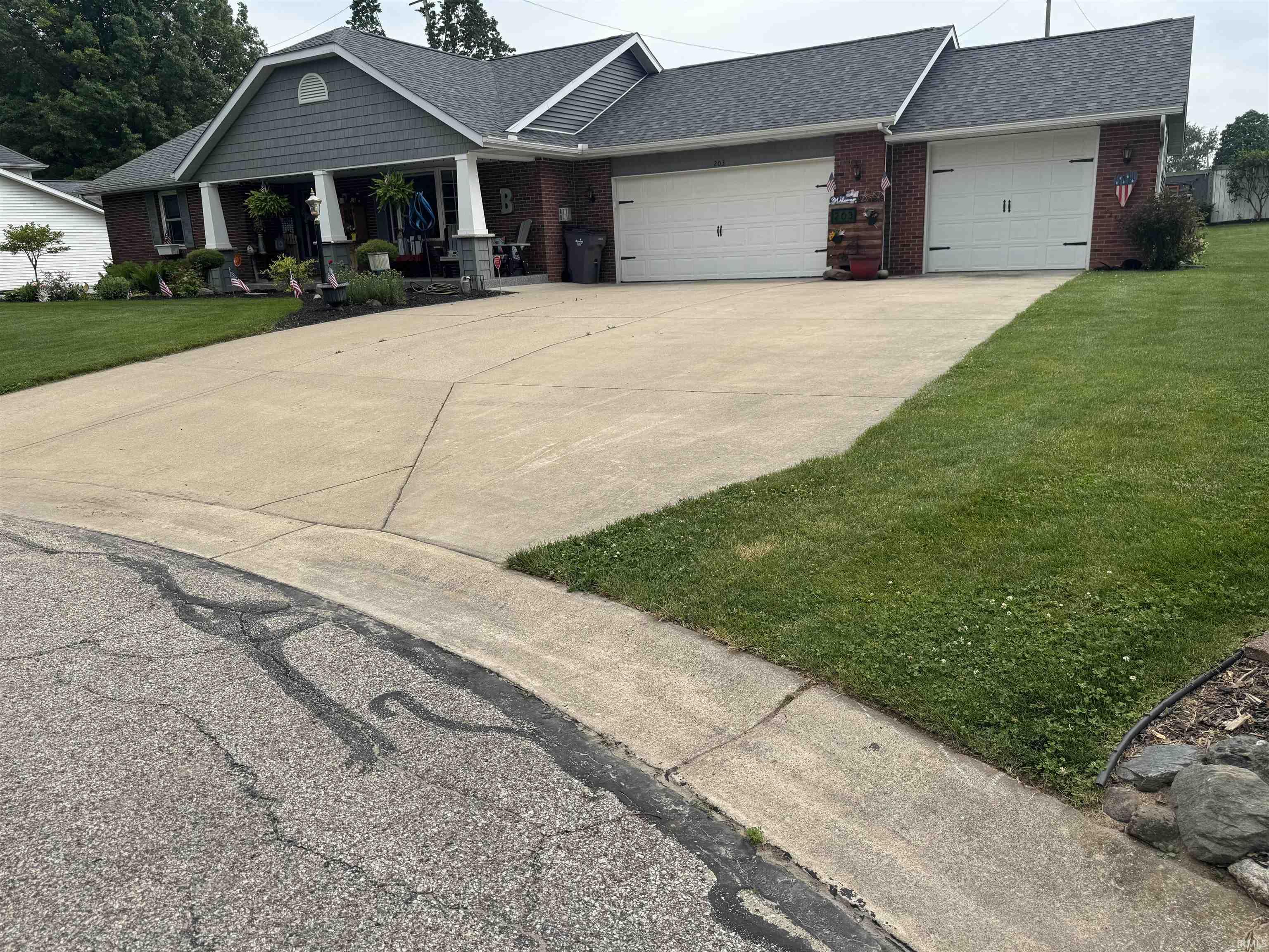 203 Eugene Drive Middlebury IN 46540
