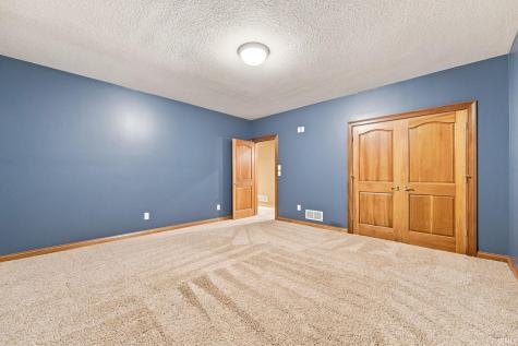 12210 Hawkins Way Fort Wayne IN 46814