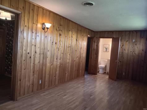 1712 P Street Bedford IN 47421