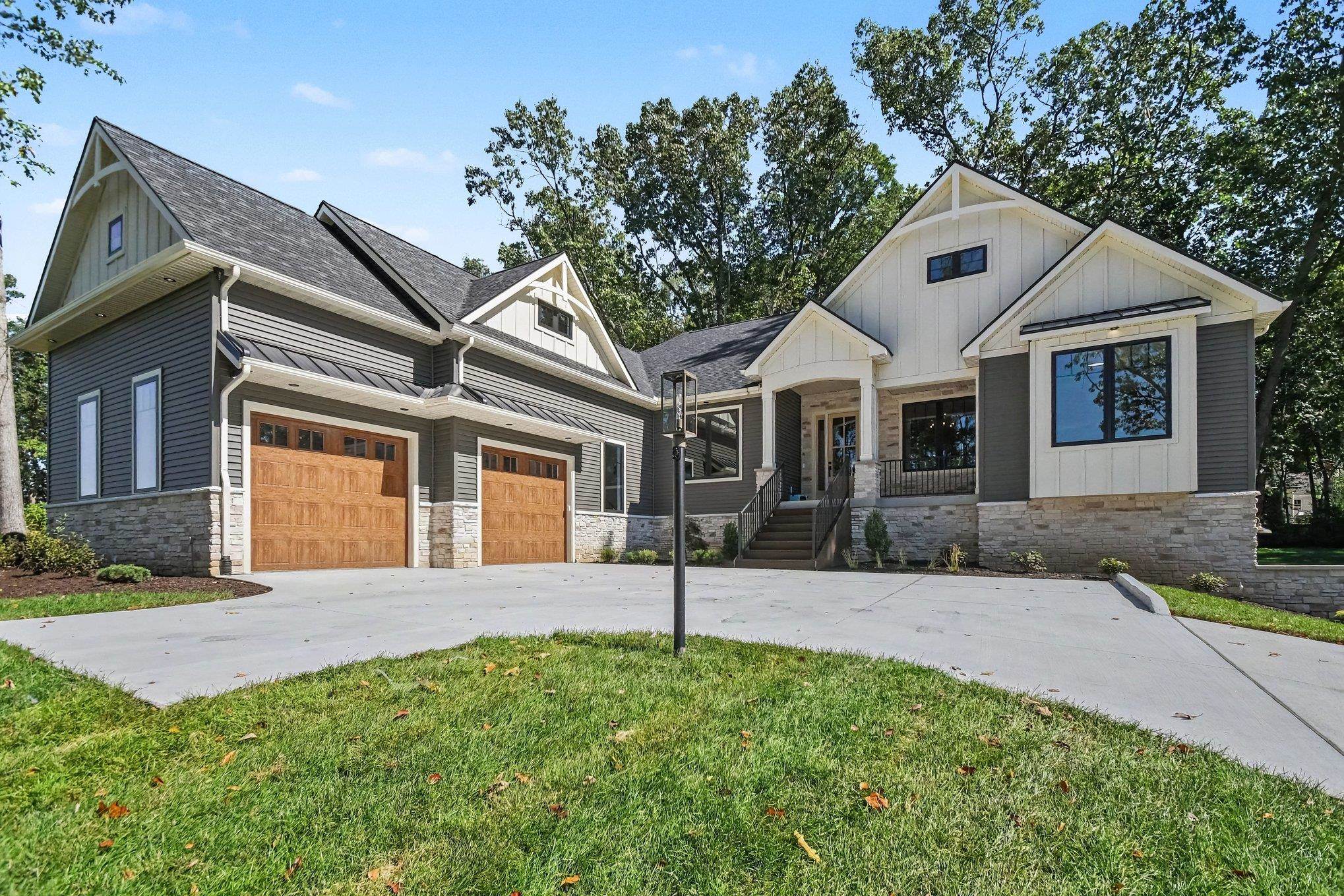 53300 Summer Breeze Drive South Bend IN 46637
