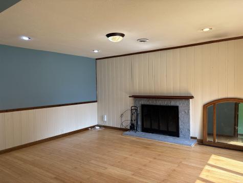 1410 E Locust Street Vincennes IN 47591