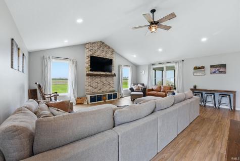 2661 E 1000 N Roanoke IN 46783