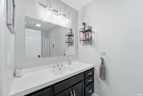 2661 E 1000 N Roanoke IN 46783