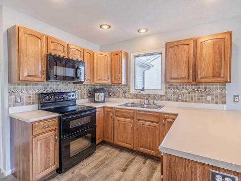 7825 G Antony Drive Fort Wayne IN 46818