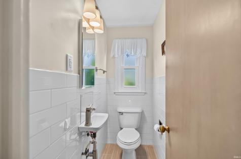 1524 Southwood Avenue South Bend IN 46615