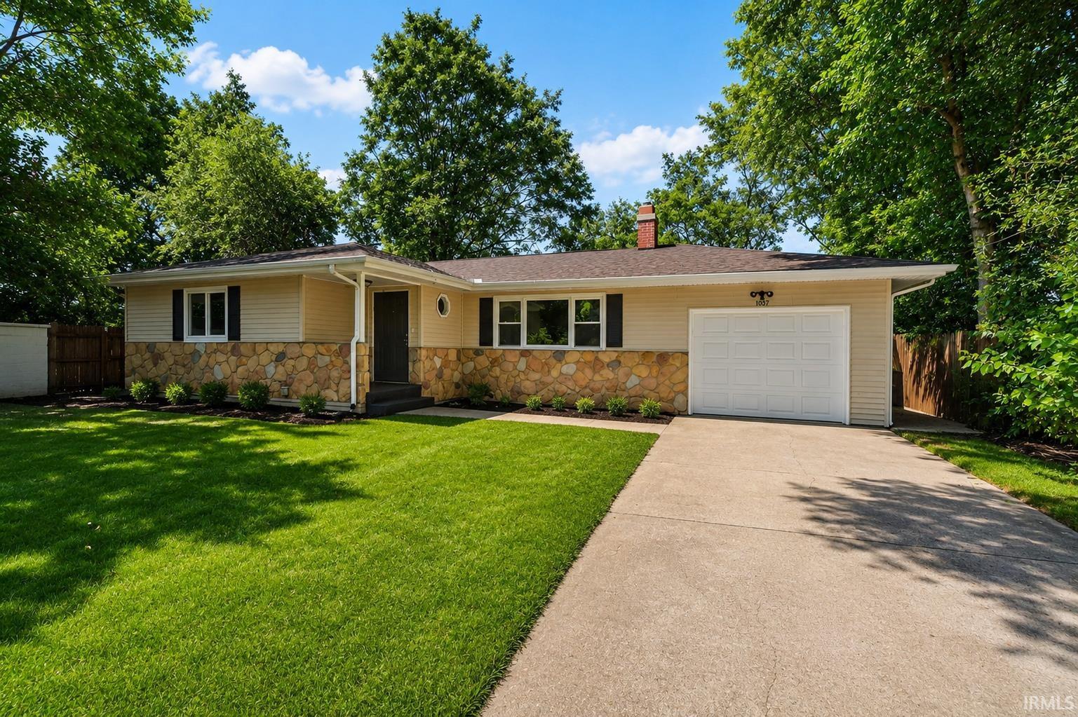 1037 N Twyckenham Drive South Bend IN 46617
