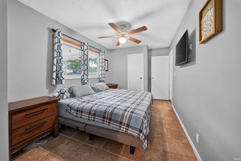 526 S 8th Street Rockport IN 47635