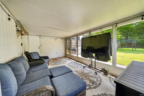 526 S 8th Street Rockport IN 47635