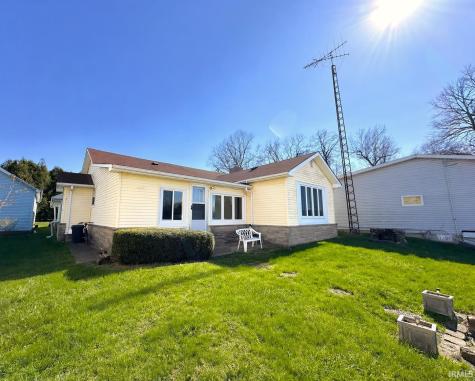 4863 E Elmer Girtz Drive Monticello IN 47960