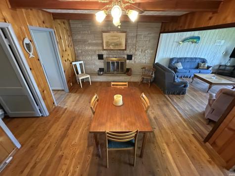 4863 E Elmer Girtz Drive Monticello IN 47960