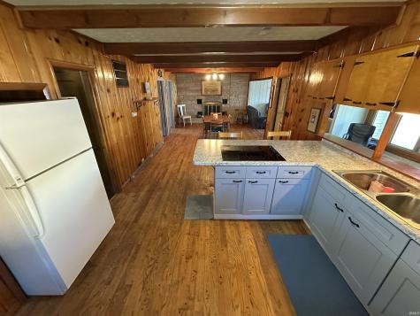 4863 E Elmer Girtz Drive Monticello IN 47960