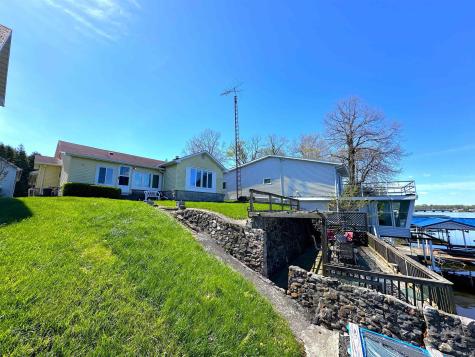 4863 E Elmer Girtz Drive Monticello IN 47960