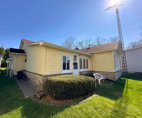 4863 E Elmer Girtz Drive Monticello IN 47960