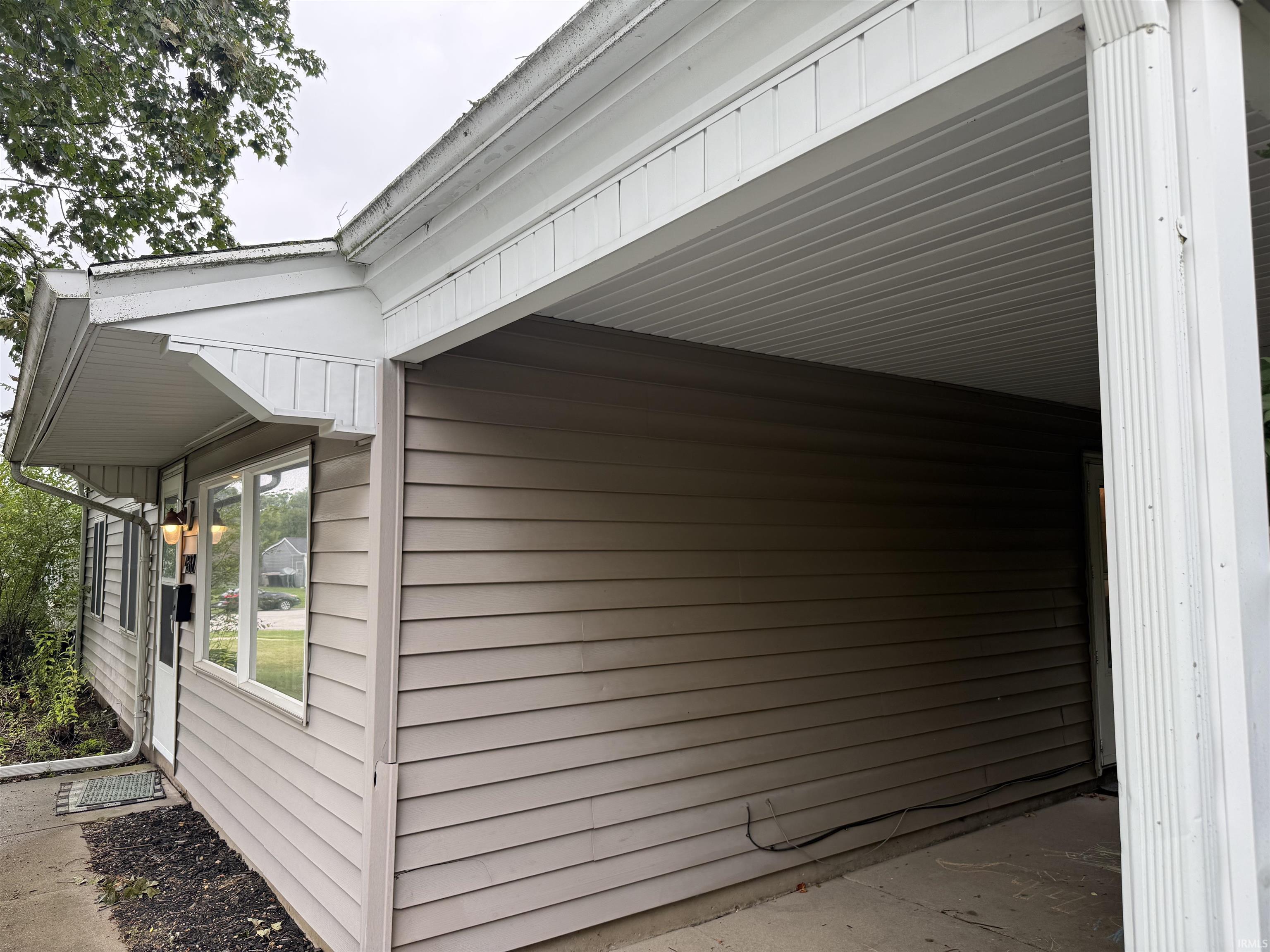 4532 E Macgregor Road South Bend IN 46614