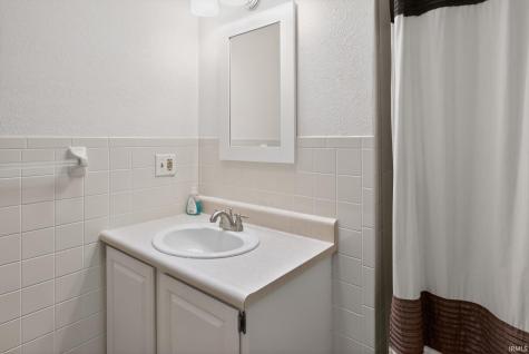 616 E Clear Lake Drive Fremont IN 46737