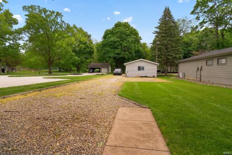 616 E Clear Lake Drive Fremont IN 46737
