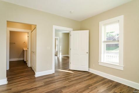 702 N Hill Street South Bend IN 46617