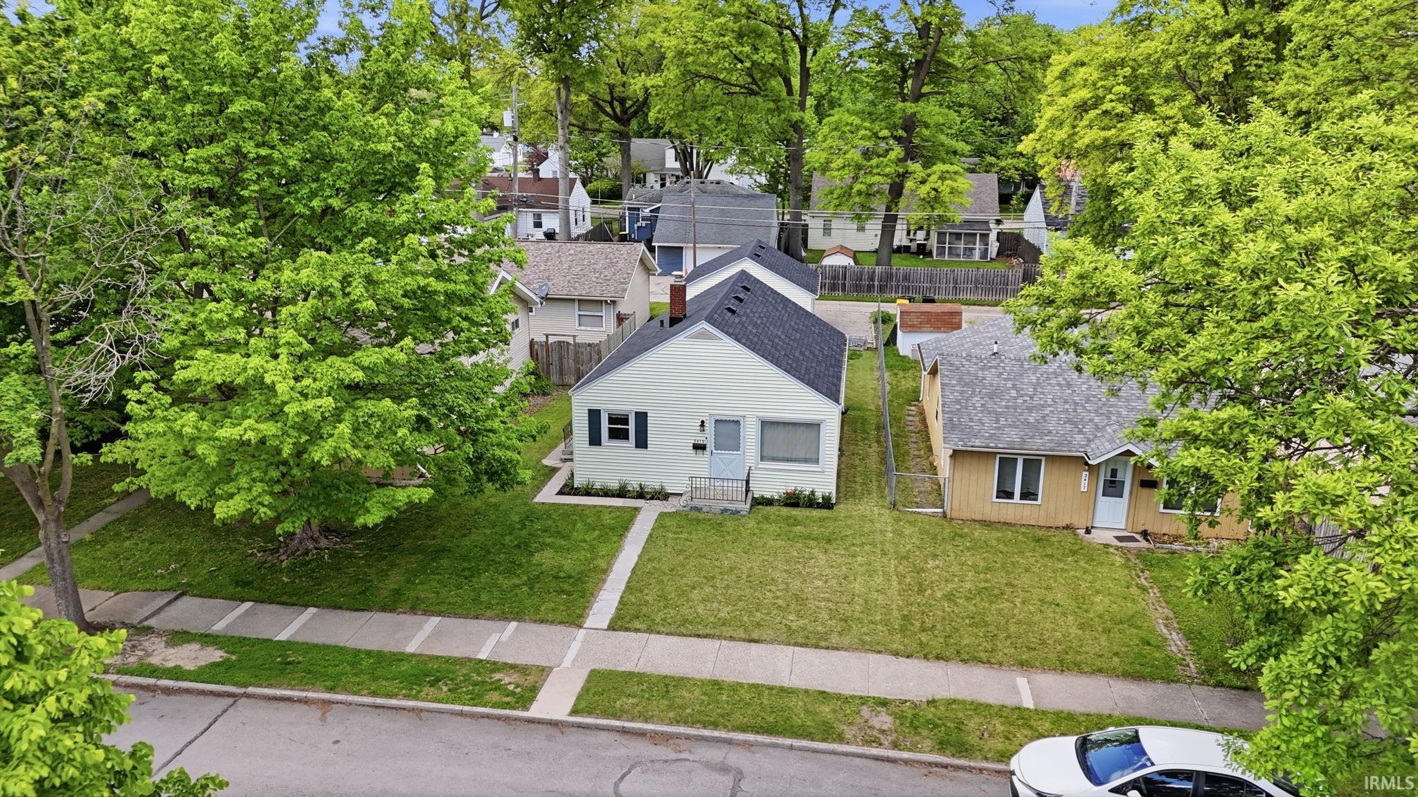 2415 Glenwood Avenue Fort Wayne IN 46805