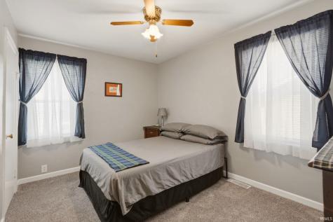 2415 Glenwood Avenue Fort Wayne IN 46805
