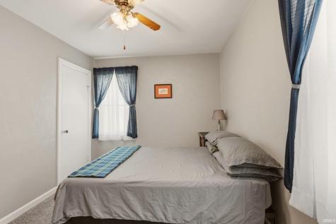 2415 Glenwood Avenue Fort Wayne IN 46805