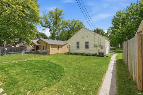 2415 Glenwood Avenue Fort Wayne IN 46805