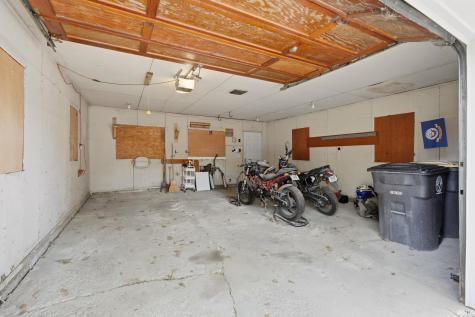 2415 Glenwood Avenue Fort Wayne IN 46805
